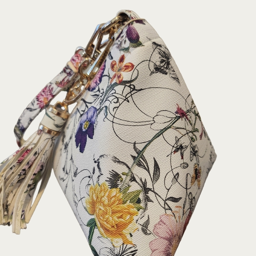 Prom Floral White PYRAMID Clutch with Tassel, FAUX LEATHER EUC - Picture 11 of 16